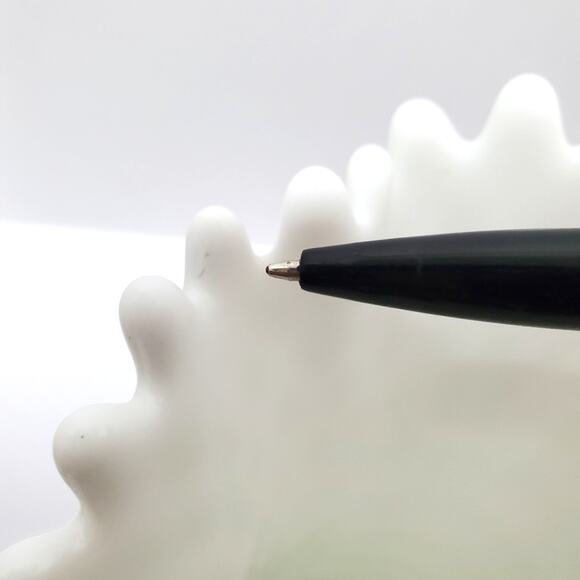 Westmoreland White Milk Glass Vintage Diamond Quilted Ruffled 12" Swung Vase - Picture 5 of 13